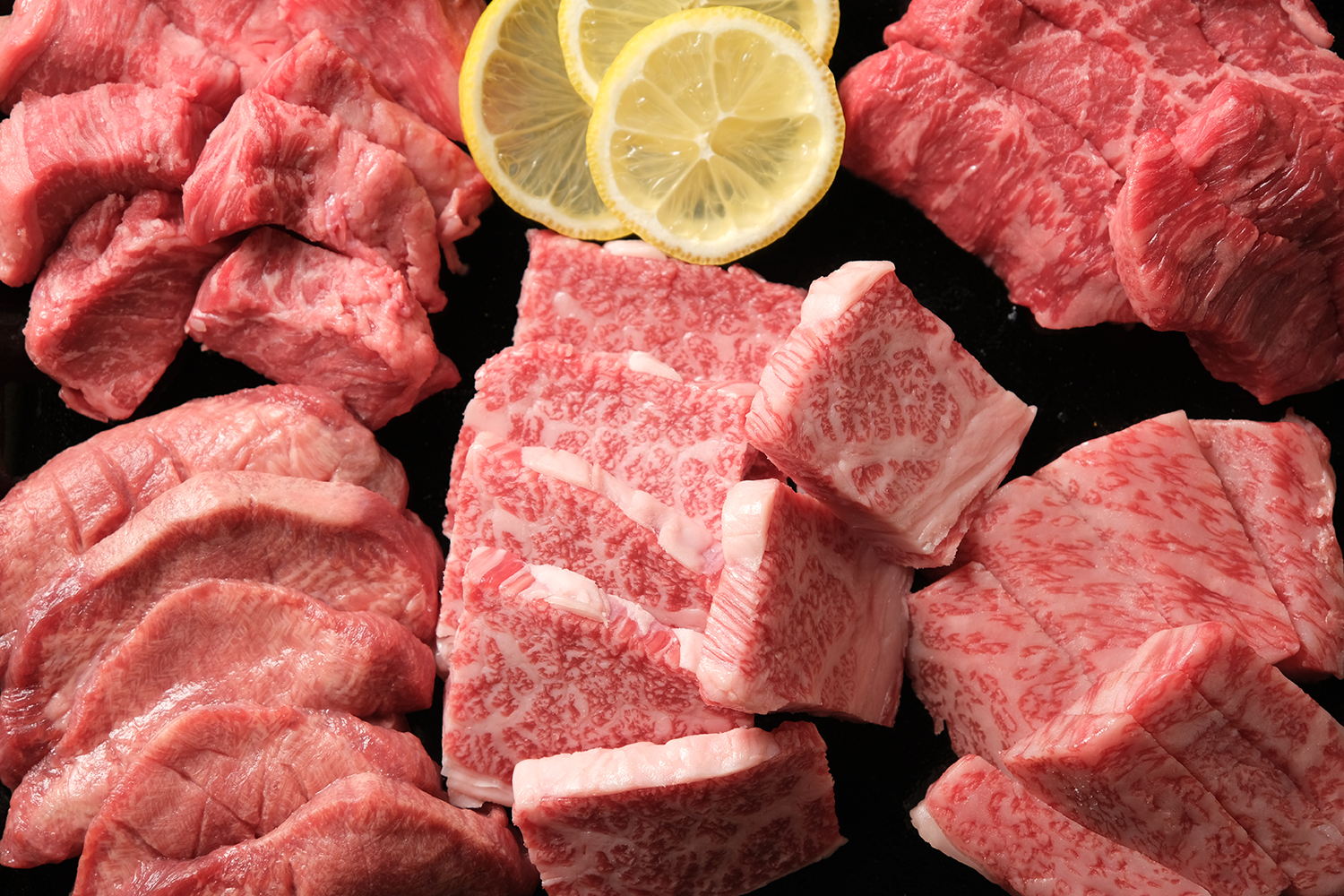 ［送料無料］特選黒毛和牛焼肉セット（3～4人前）